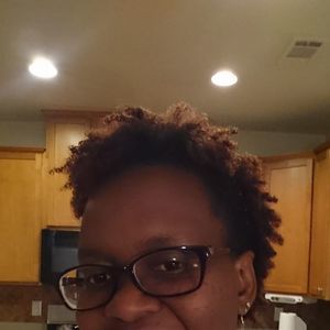 Meet your Posher, Lorraine